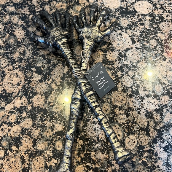 Sur La Table NWT Halloween Mummy Serving Utensils - Picture 3 of 3